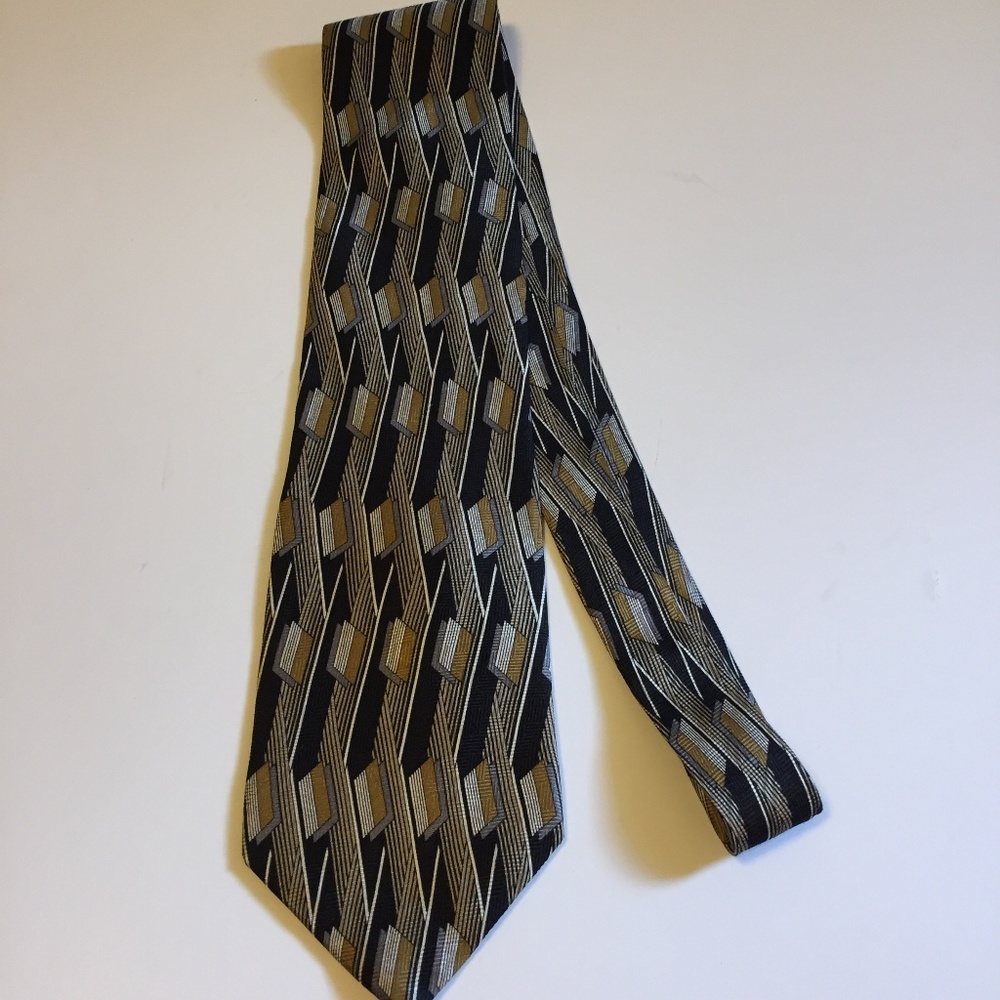 Bradley Scott tie.